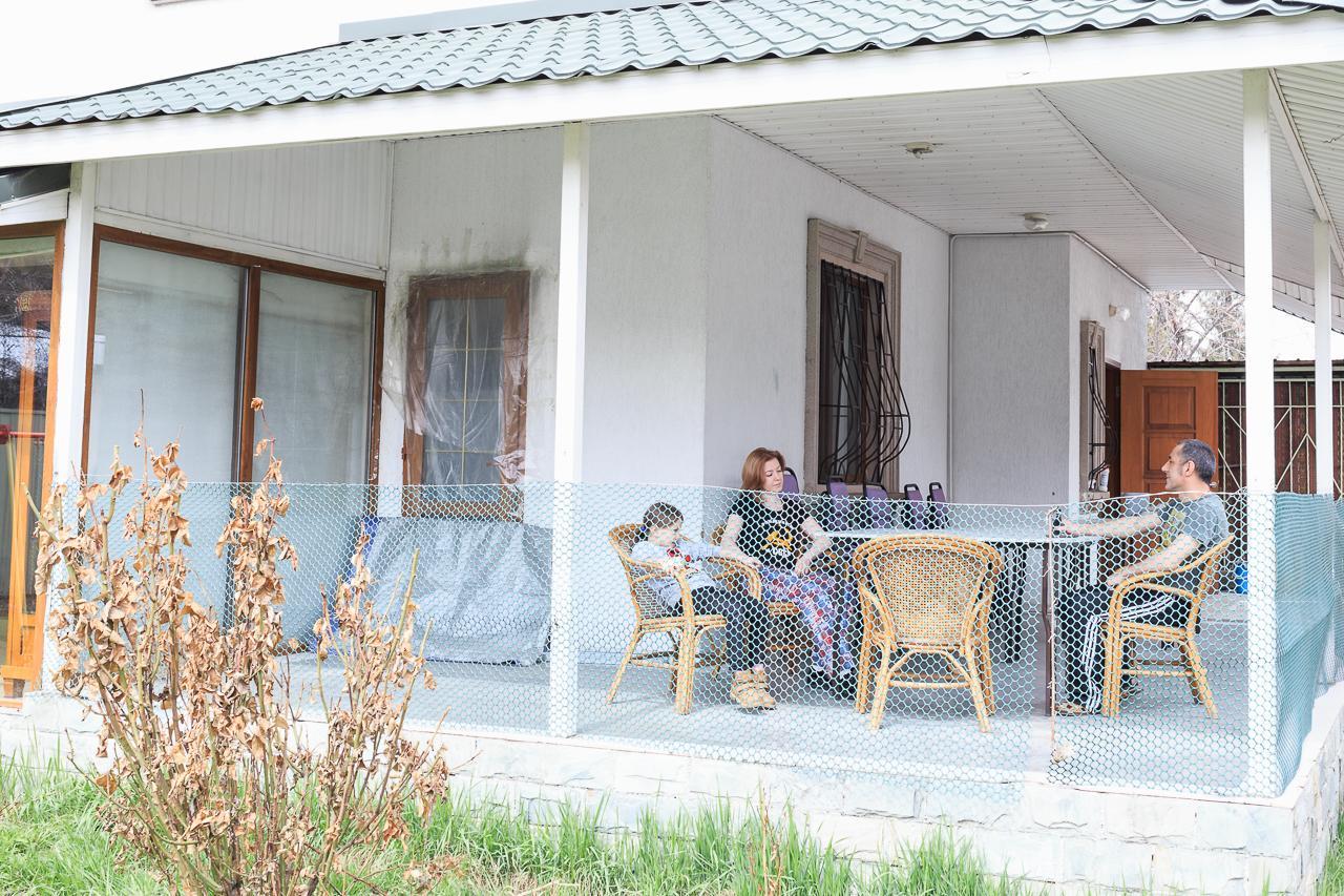 "European" Backpackers Hostel In Almaty Eksteriør bilde