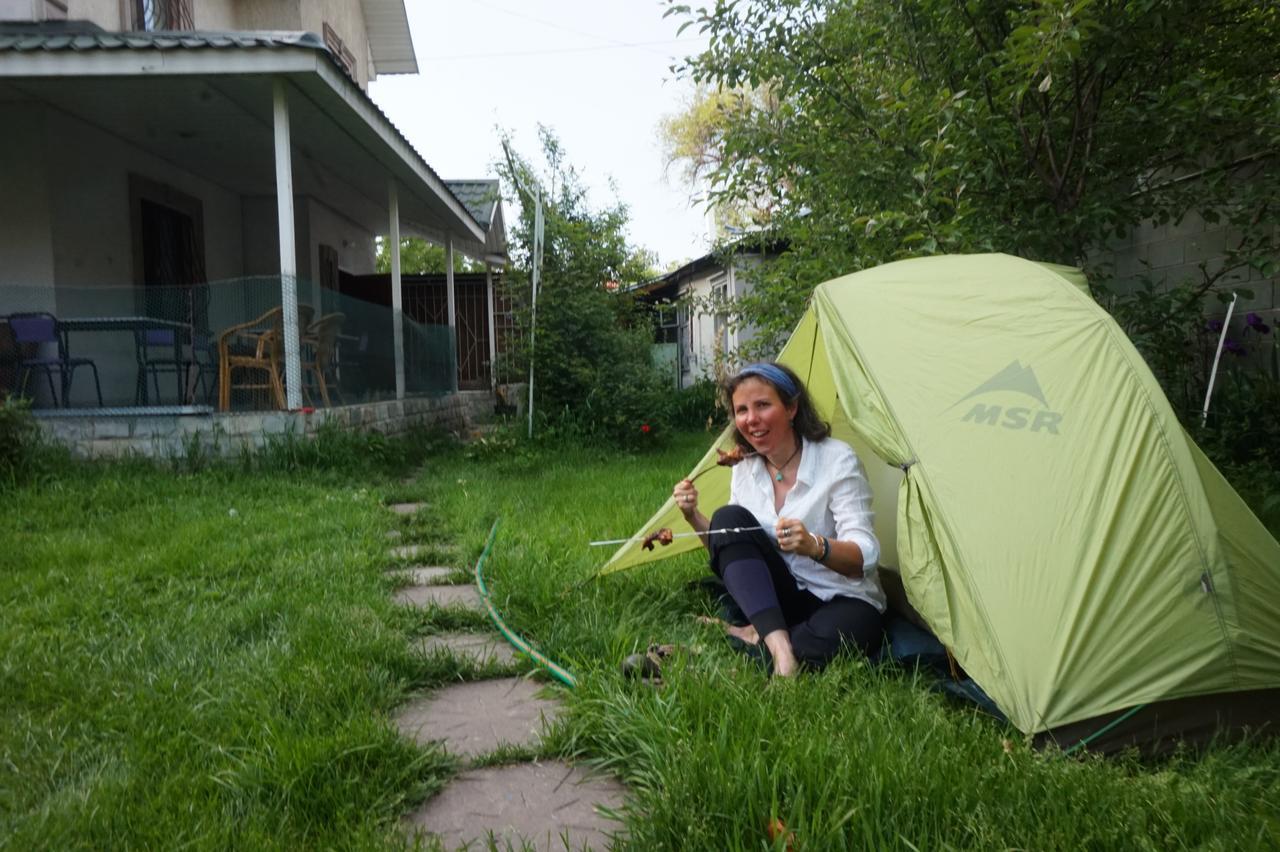"European" Backpackers Hostel In Almaty Eksteriør bilde