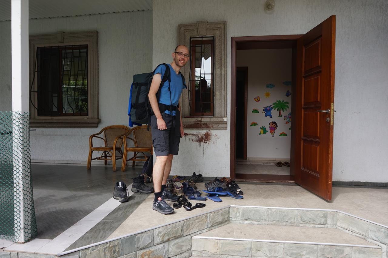 "European" Backpackers Hostel In Almaty Eksteriør bilde