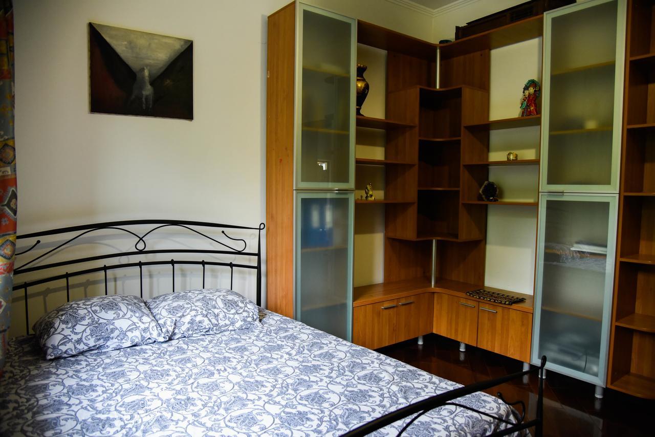 "European" Backpackers Hostel In Almaty Eksteriør bilde